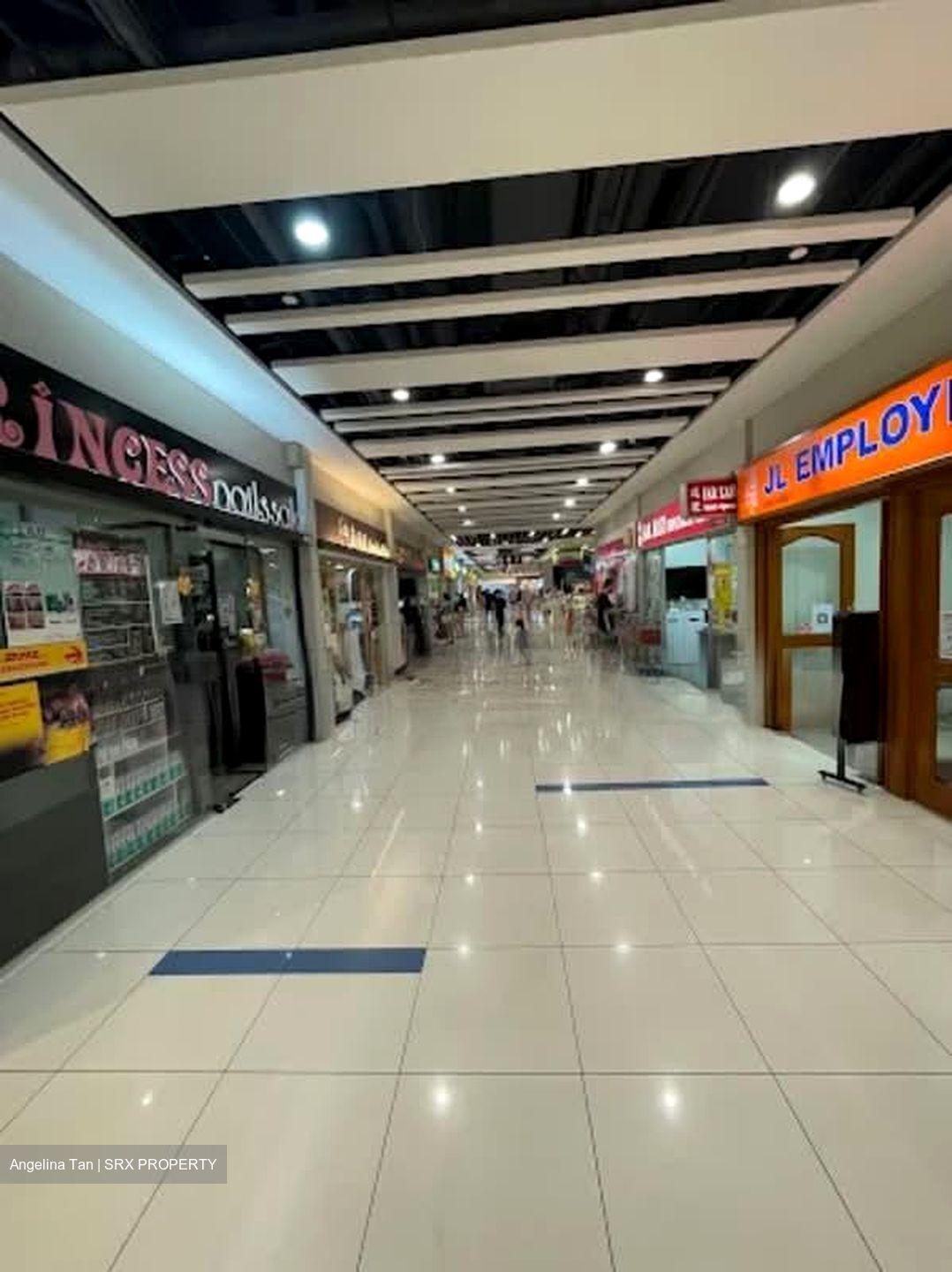 Mayfair Park (D21), Retail #566735981
